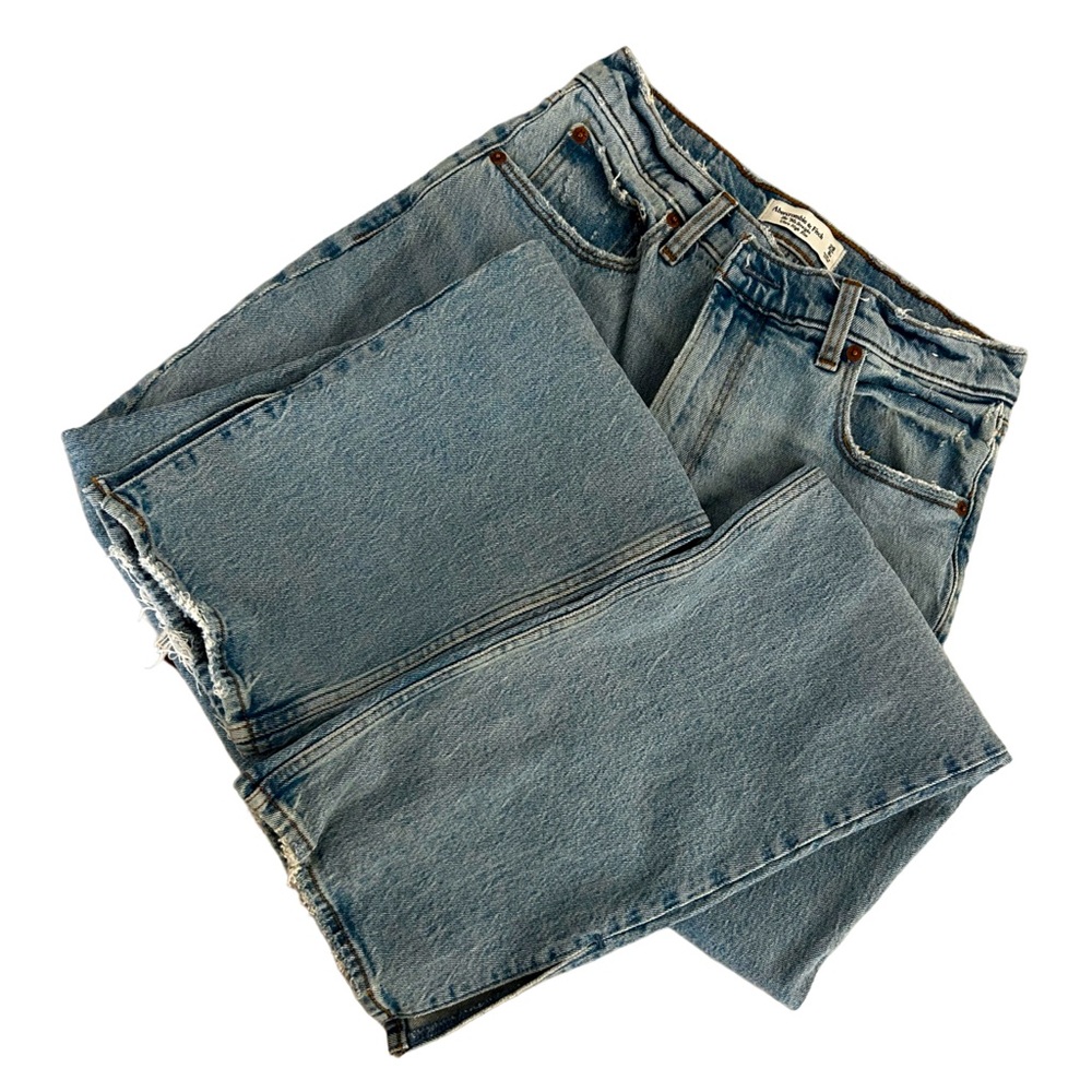 Abercrombie 90’s straight leg